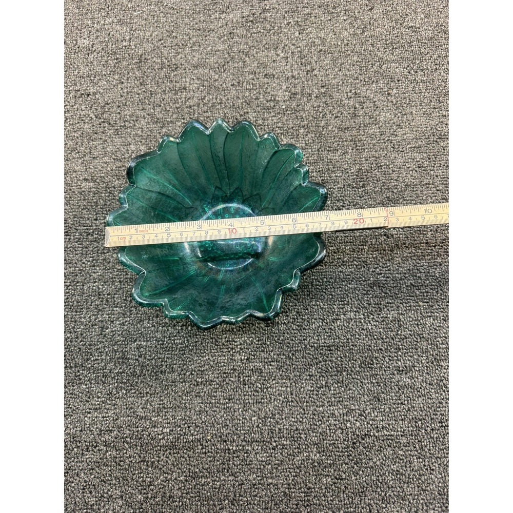Vtg Emerald Green PressedGlass Floral Bowl Scalloped Rim8" Indiana Glass Style - Picture 2 of 5